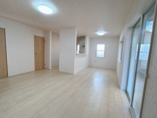 detached 千葉県四街道市鹿渡2003-25 高宮ビル１階