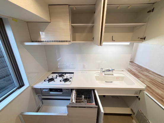 apartment 東京都江東区富岡１丁目9-9 つるやビル1階