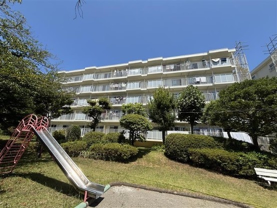apartment 神奈川県横浜市港南区上大岡西２丁目２番１５号 バルーン上大岡１階