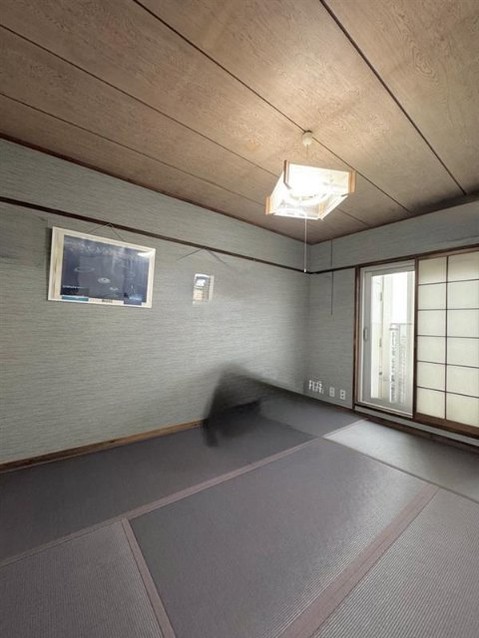 apartment 神奈川県横浜市港南区上大岡西２丁目２番１５号 バルーン上大岡１階
