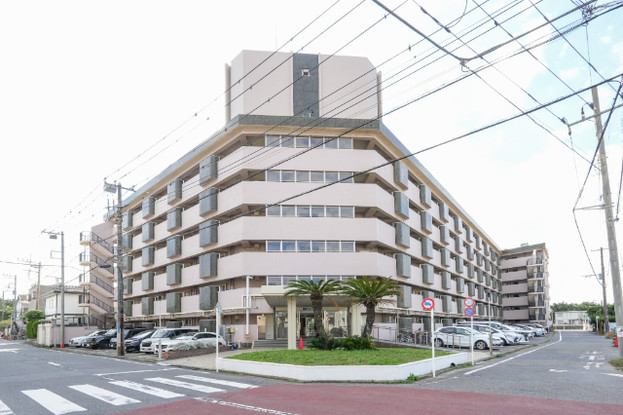 apartment 神奈川県横浜市港南区上大岡西２丁目２番１５号 バルーン上大岡１階