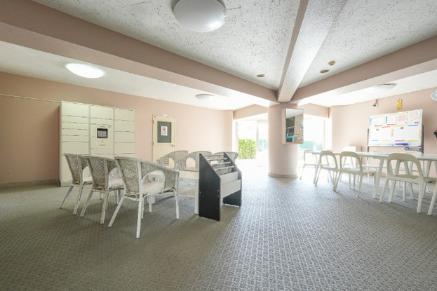 apartment 神奈川県横浜市港南区上大岡西２丁目２番１５号 バルーン上大岡１階