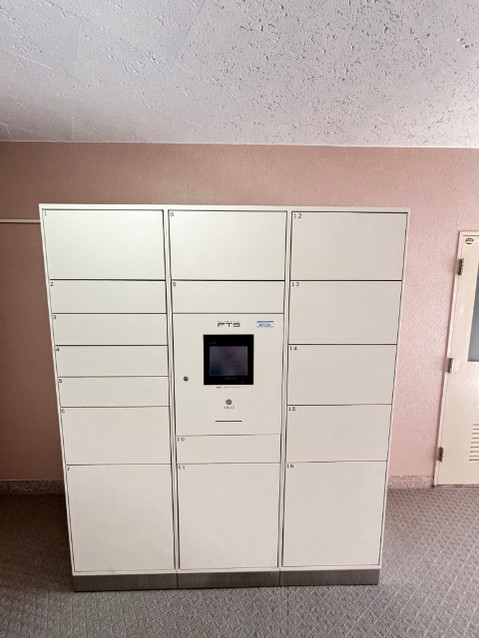 apartment 神奈川県横浜市港南区上大岡西２丁目２番１５号 バルーン上大岡１階