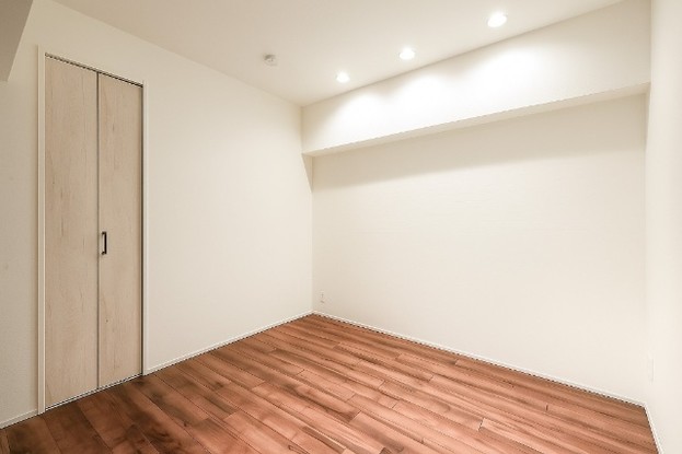 apartment 神奈川県横浜市港南区上大岡西２丁目２番１５号 バルーン上大岡１階