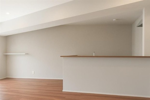 apartment 神奈川県横浜市港南区上大岡西２丁目２番１５号 バルーン上大岡１階