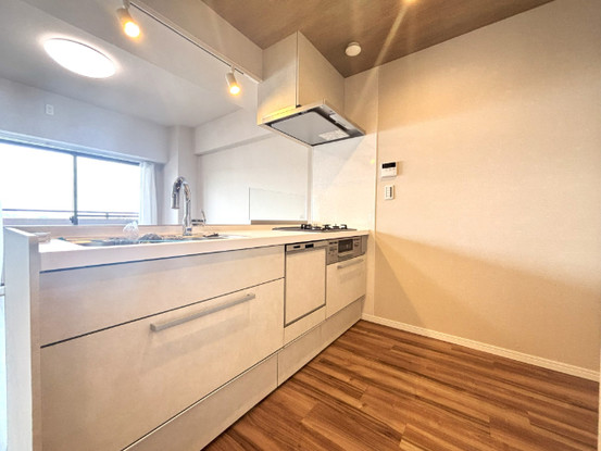 apartment 東京都立川市柴崎町３丁目1-1 昴ビル１階