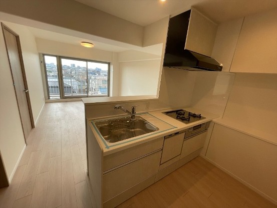 apartment 千葉県浦安市北栄１丁目16-22 1F