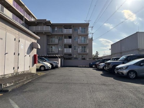 apartment 千葉県浦安市北栄１丁目16-22 1F