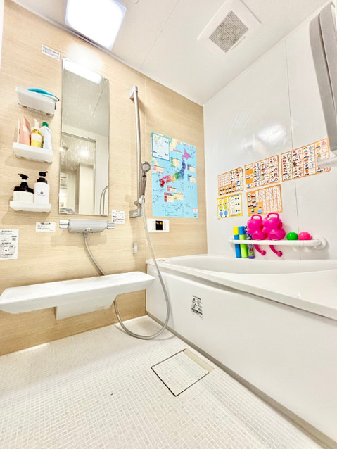 apartment 千葉県浦安市北栄１丁目16-22 1F