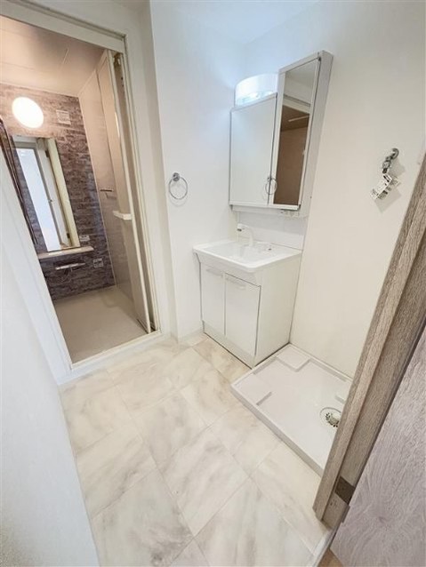 apartment 千葉県市川市行徳駅前２丁目１３－１ ＥＮＤＯ．ＢＬＤＧ３　2Ｆ