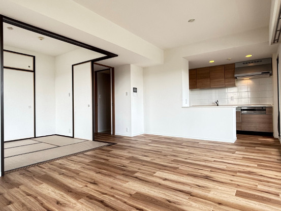 apartment 埼玉県八潮市大瀬１丁目２－４ SK八潮ビル1階