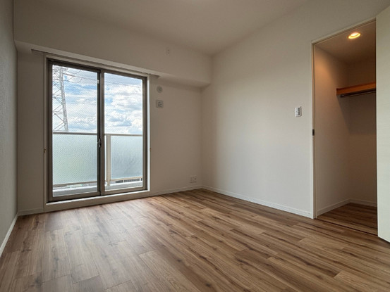 apartment 埼玉県八潮市大瀬１丁目２－４ SK八潮ビル1階