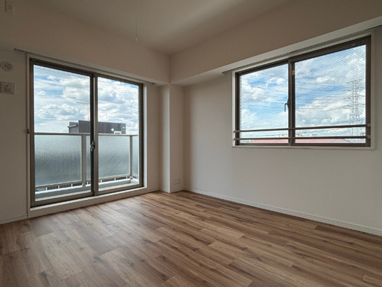 apartment 埼玉県八潮市大瀬１丁目２－４ SK八潮ビル1階