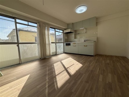 apartment 東京都江戸川区西葛西６丁目１６－４ エスペランス１階