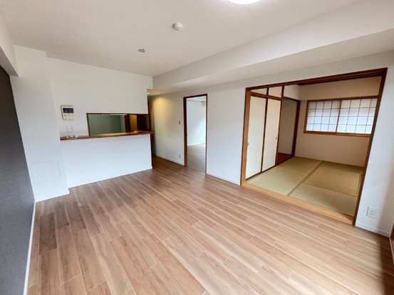 apartment 埼玉県草加市手代２丁目
地図を見る