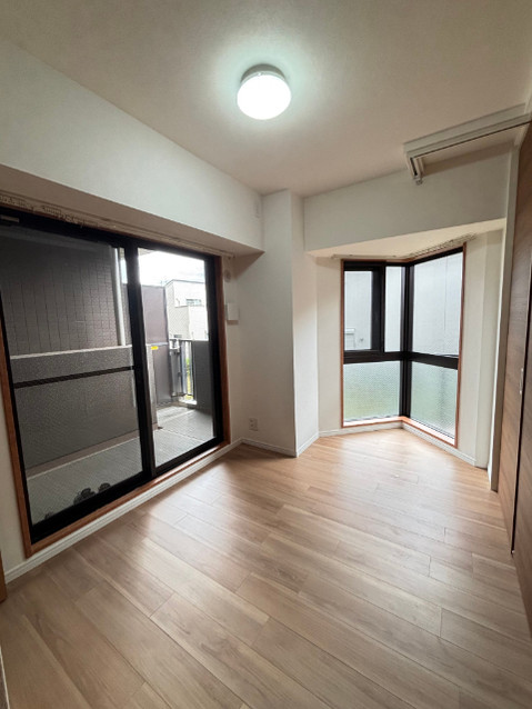 apartment 埼玉県草加市手代２丁目
地図を見る