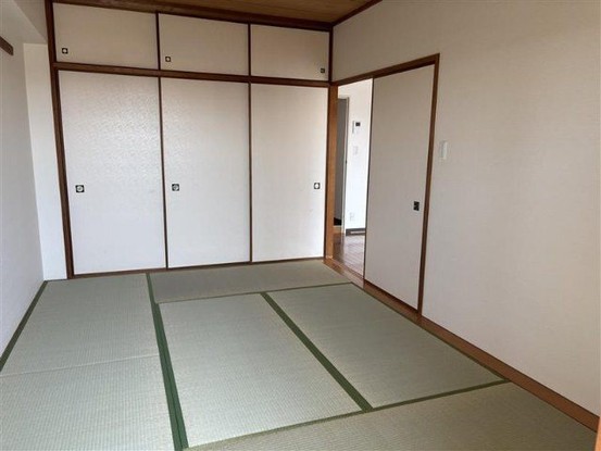 apartment 千葉県船橋市本町７丁目5-1 ＳＴビル３階