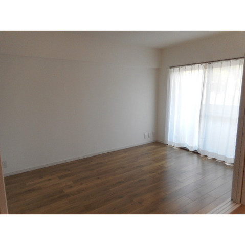 apartment 神奈川県川崎市多摩区登戸２４２２ー３ グロウス ２F
