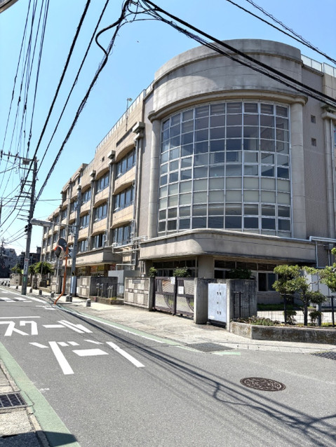 apartment 神奈川県川崎市多摩区登戸２４２２ー３ グロウス ２F
