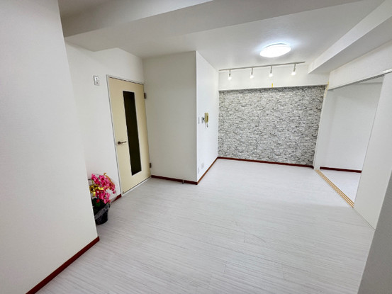 apartment 東京都調布市布田１丁目39-1 いちご調布駅前ビル8階