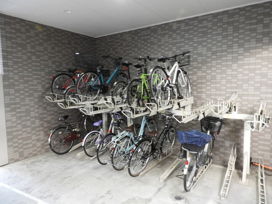 apartment 東京都中央区日本橋３丁目１－８ スターツ日本橋ビル4F