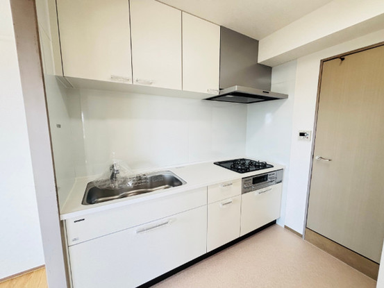 apartment 千葉県柏市柏３丁目6-29 サンライズ吉野１階