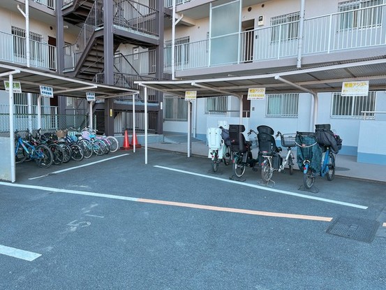 apartment 千葉県柏市柏３丁目6-29 サンライズ吉野１階