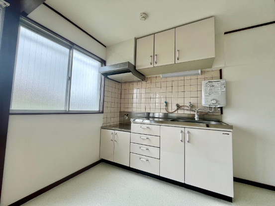 apartment 千葉県柏市柏３丁目6-29 サンライズ吉野１階