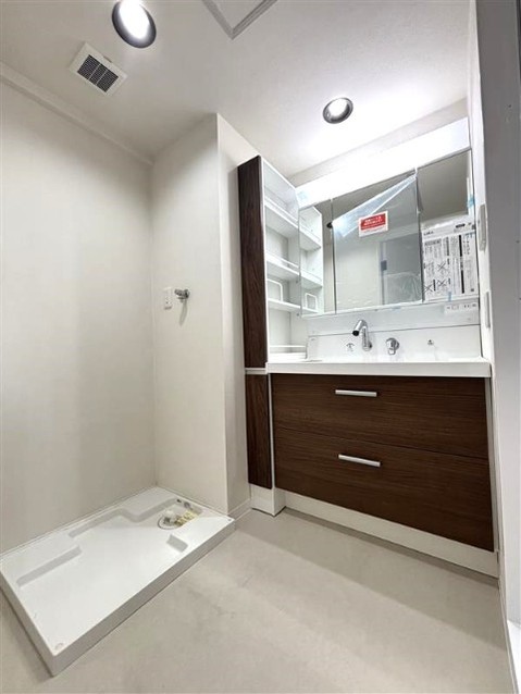 apartment 千葉県柏市柏３丁目6-29 サンライズ吉野１階