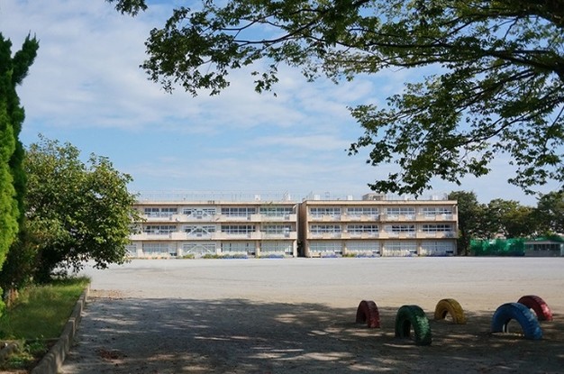 apartment 千葉県柏市柏３丁目6-29 サンライズ吉野１階