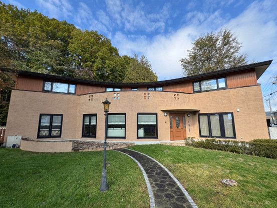 detached 北海道帯広市西二十三条南１丁目１３２番地１