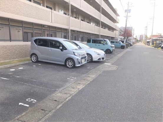 apartment 岐阜県岐阜市野一色５丁目
地図を見る