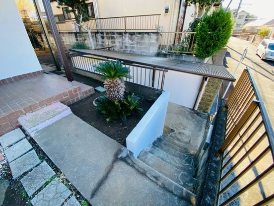 detached 千葉県富里市新中沢
地図を見る