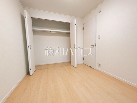 apartment 東京都日野市多摩平１丁目4-14　田窪ビル1F