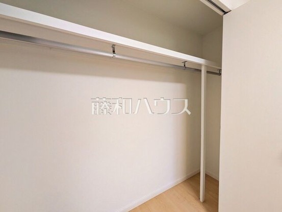 apartment 東京都日野市多摩平１丁目4-14　田窪ビル1F