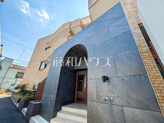 apartment 東京都日野市多摩平１丁目4-14　田窪ビル1F