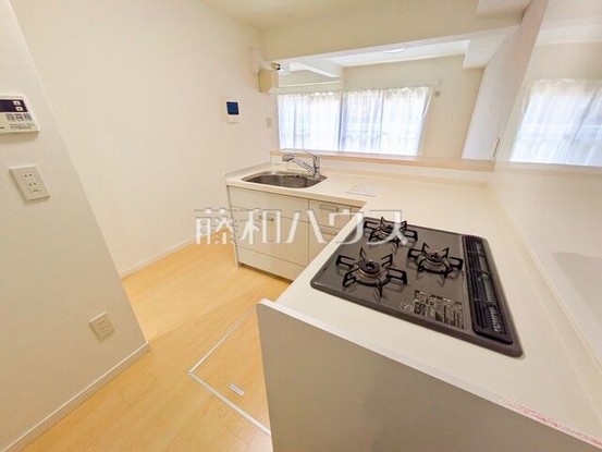 apartment 東京都日野市多摩平１丁目4-14　田窪ビル1F