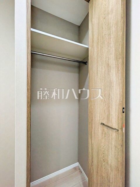 apartment 東京都日野市多摩平１丁目4-14　田窪ビル1F