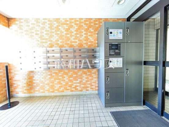 apartment 東京都日野市多摩平１丁目4-14　田窪ビル1F