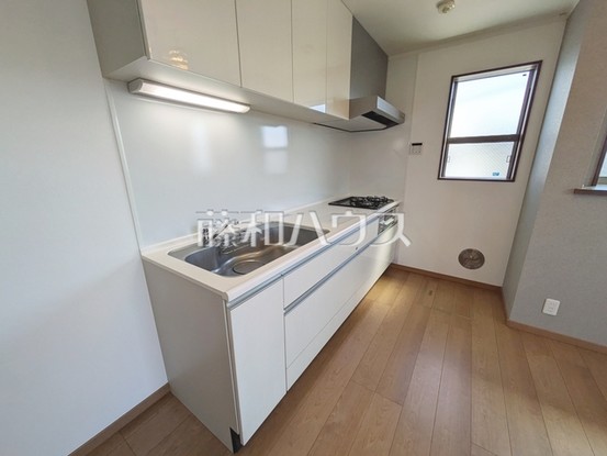 detached 東京都日野市多摩平１丁目4-14　田窪ビル1F