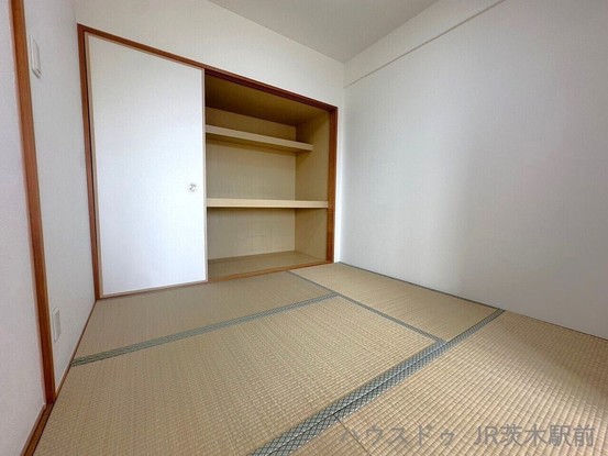 apartment 大阪府茨木市西中条町3-39-3 NKビル1F