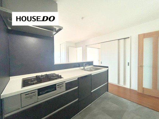 apartment 大阪府茨木市西中条町3-39-3 NKビル1F