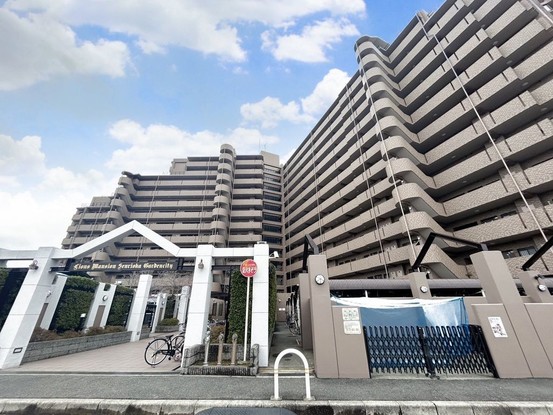 apartment 大阪府茨木市西中条町3-39-3 NKビル1F