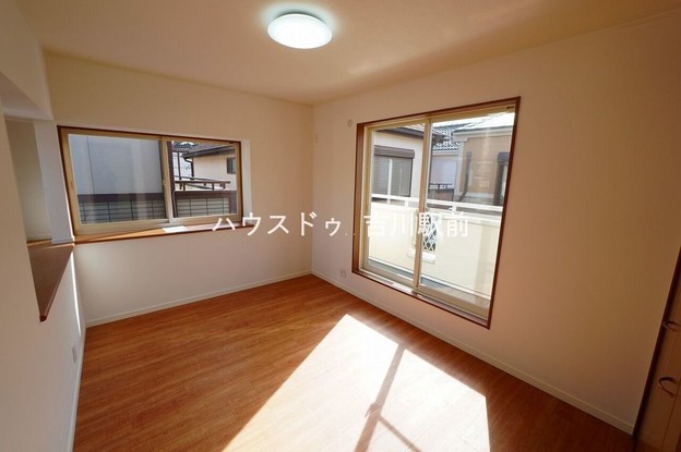 detached 埼玉県吉川市木売１丁目9-4 クレオメデス101