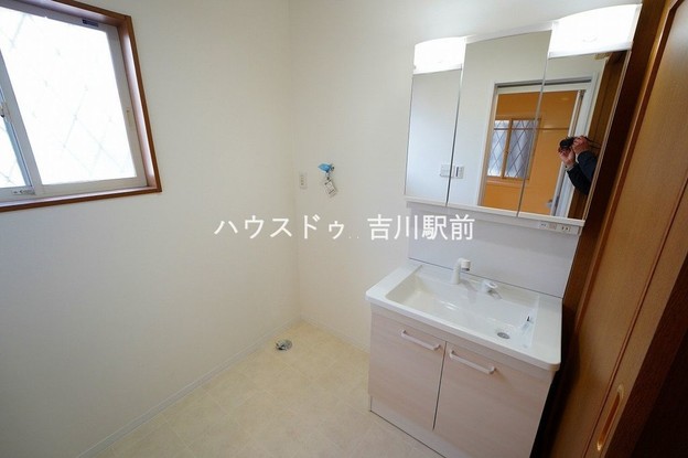 detached 埼玉県吉川市木売１丁目9-4 クレオメデス101