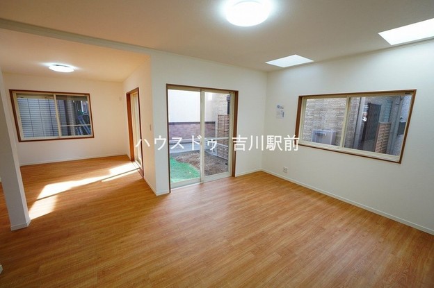 detached 埼玉県吉川市木売１丁目9-4 クレオメデス101