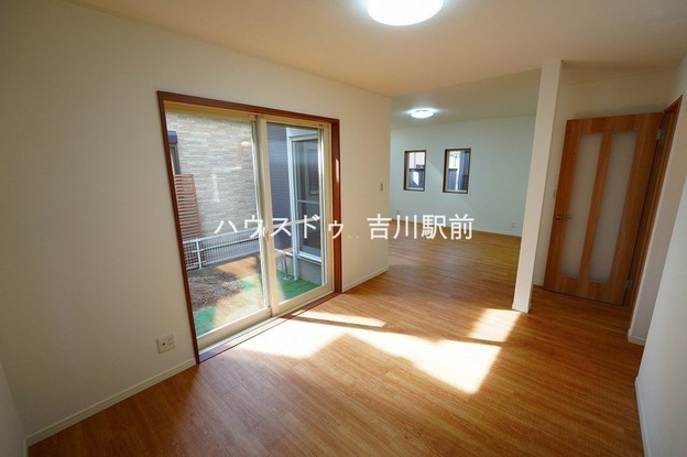 detached 埼玉県吉川市木売１丁目9-4 クレオメデス101