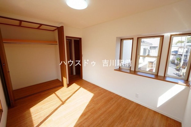 detached 埼玉県吉川市木売１丁目9-4 クレオメデス101