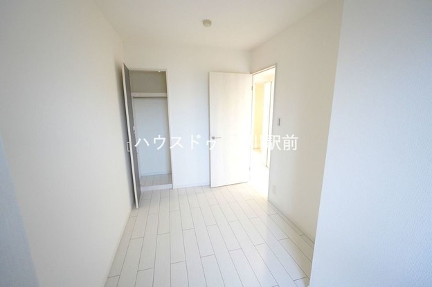 apartment 埼玉県吉川市木売１丁目9-4 クレオメデス101
