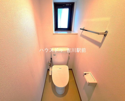 apartment 埼玉県吉川市木売１丁目9-4 クレオメデス101